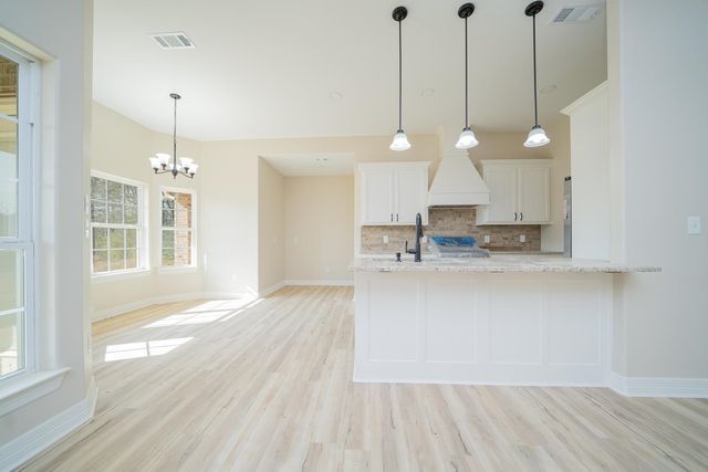 628 Borders Rd, Longview, TX 75603