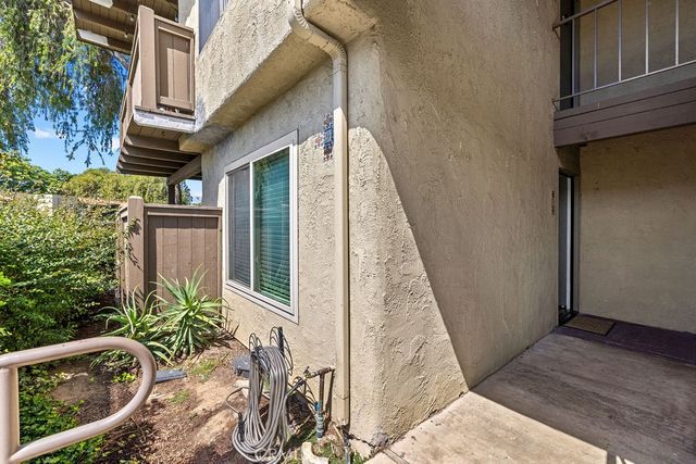 1345 Cabrillo Park, Santa Ana, CA 92701
