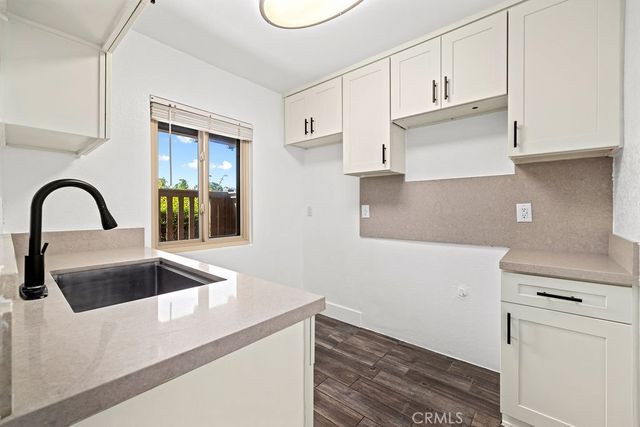 1345 Cabrillo Park, Santa Ana, CA 92701