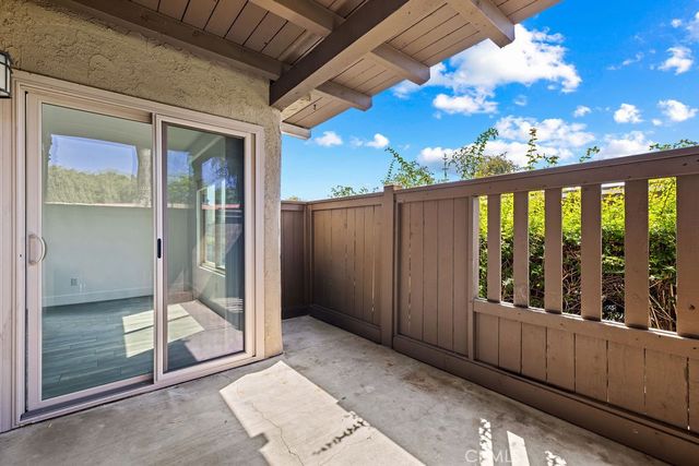 1345 Cabrillo Park, Santa Ana, CA 92701