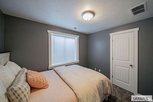 3886 E Cobalt Drive, Idaho Falls, ID 83401