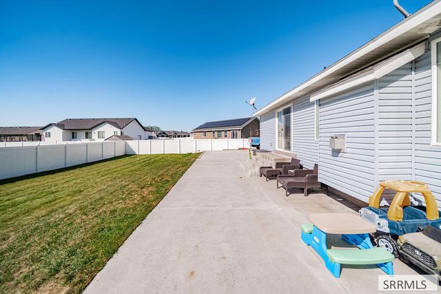 3886 E Cobalt Drive, Idaho Falls, ID 83401