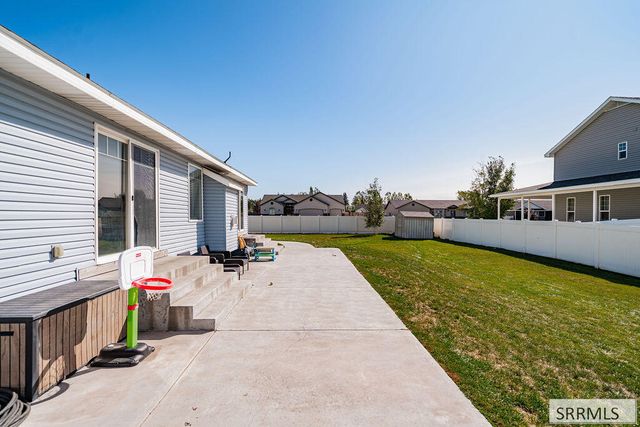 3886 E Cobalt Drive, Idaho Falls, ID 83401