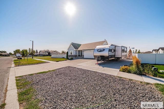 3886 E Cobalt Drive, Idaho Falls, ID 83401
