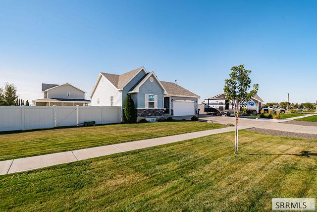 3886 E Cobalt Drive, Idaho Falls, ID 83401