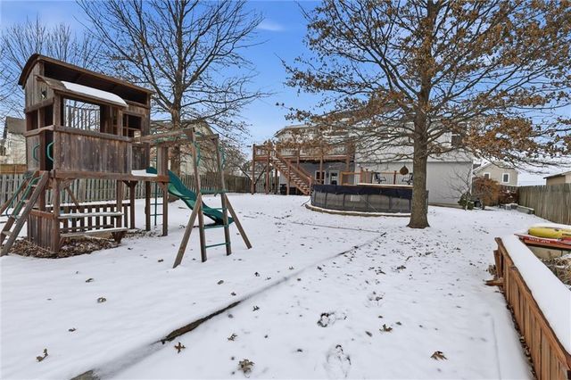 15603 Cedar Street, Basehor, KS 66007