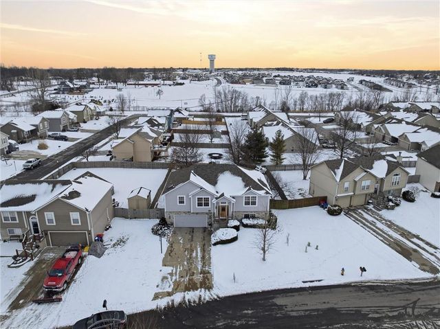 15603 Cedar Street, Basehor, KS 66007