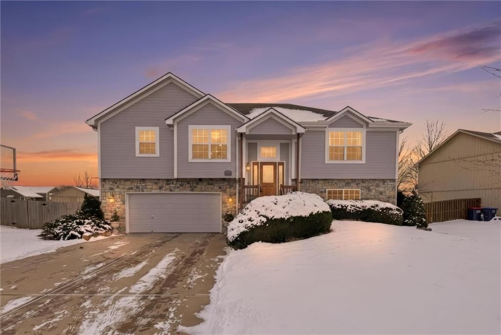 15603 Cedar Street, Basehor, KS 66007