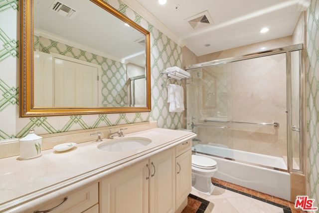 603 Ocean Avenue 2A, Santa Monica, CA 90402