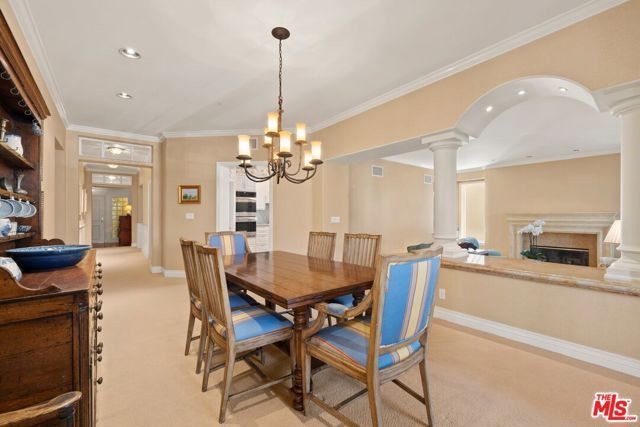 603 Ocean Avenue 2A, Santa Monica, CA 90402