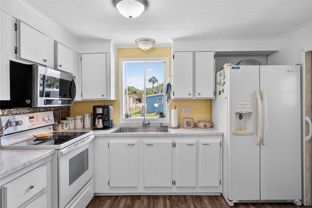 2055 S FLORAL AVENUE 15, Bartow, FL 33830