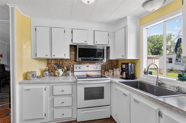 2055 S FLORAL AVENUE 15, Bartow, FL 33830