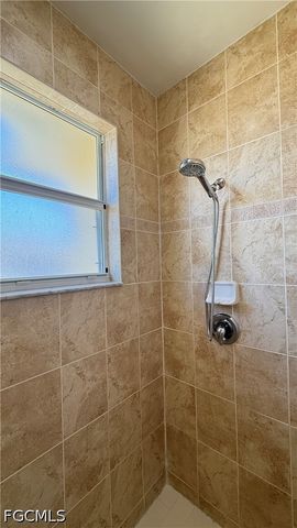 2902 Colin AVE S, Lehigh Acres, FL 33976