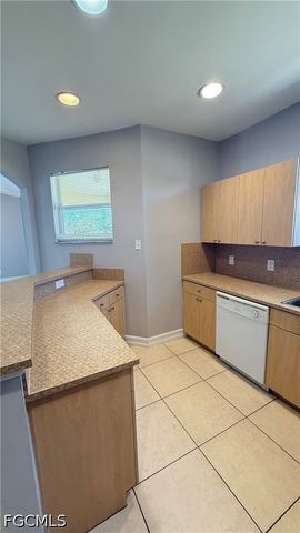 2902 Colin AVE S, Lehigh Acres, FL 33976