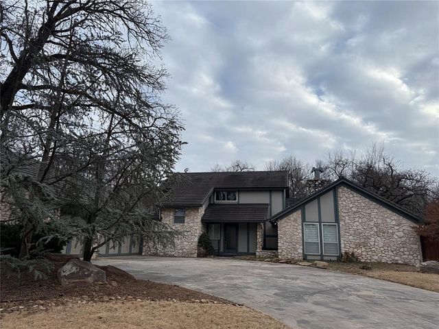 1004 Oak Tree Drive, Edmond, OK 73025