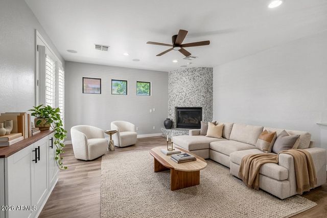 11436 E SONRISA Avenue, Mesa, AZ 85212