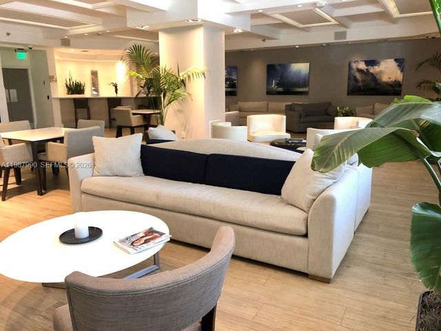 100 Lincoln Rd 836, Miami Beach, FL 33139