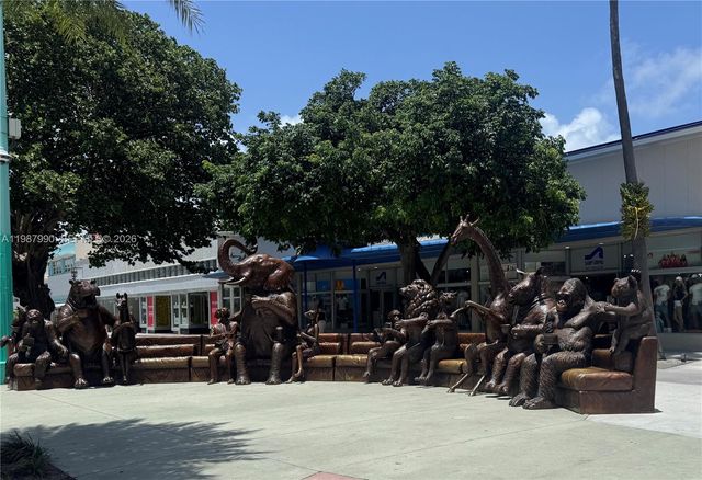 100 Lincoln Rd 836, Miami Beach, FL 33139