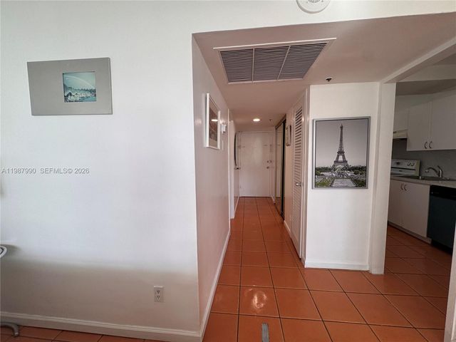 100 Lincoln Rd 836, Miami Beach, FL 33139