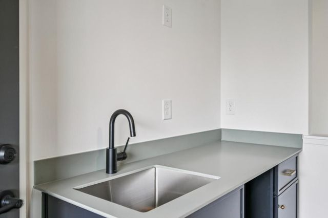 1160 Boulevard SE 10, Atlanta, GA 30312