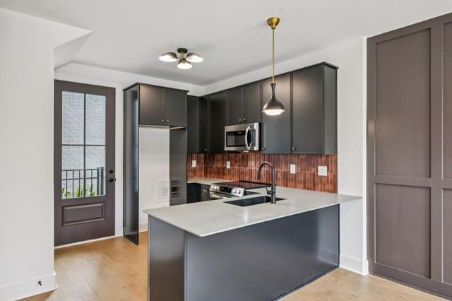 1160 Boulevard SE 10, Atlanta, GA 30312