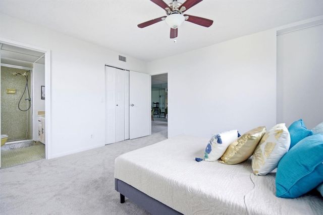 2801 Somerset Drive 401, Lauderdale Lakes, FL 33311
