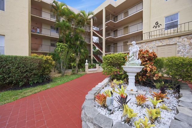 2801 Somerset Drive 401, Lauderdale Lakes, FL 33311