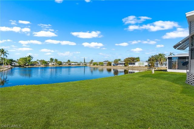 289 Riverwood RD, Naples, FL 34114