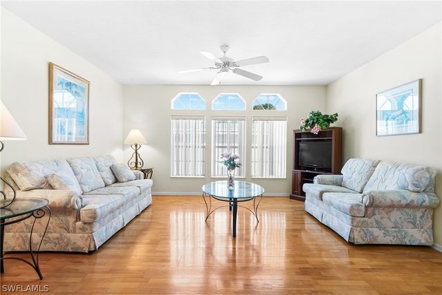 289 Riverwood RD, Naples, FL 34114