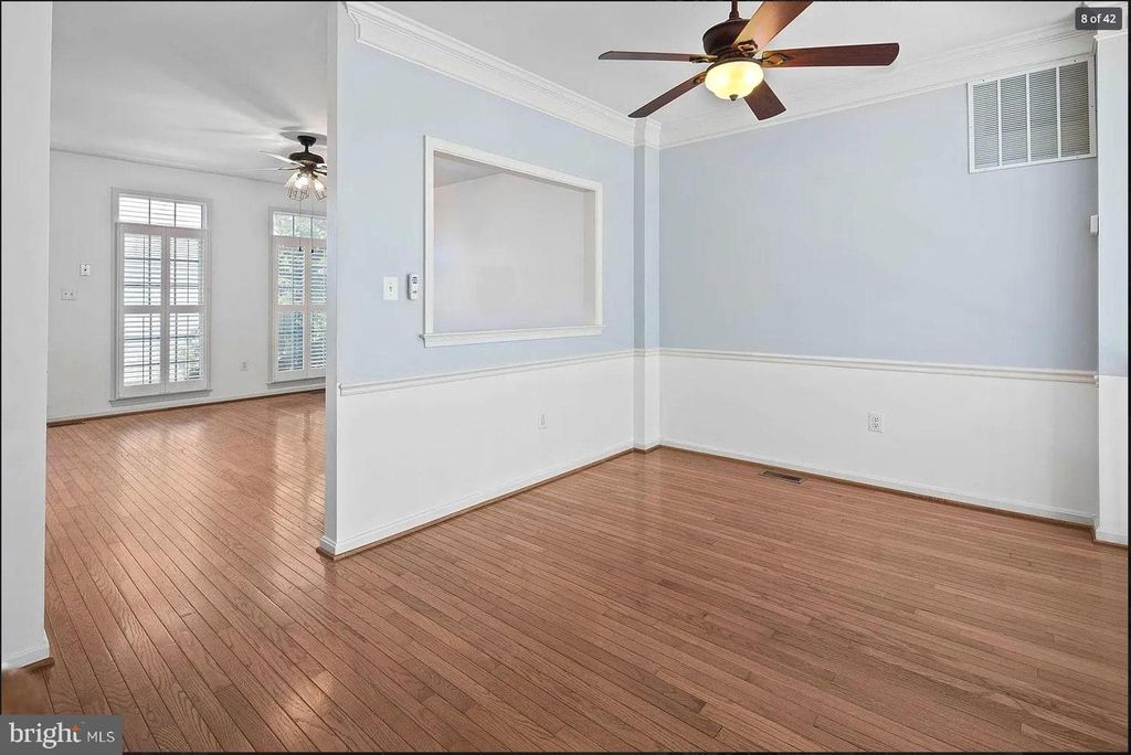 5394 CHIEFTAIN CIR, Alexandria, VA 22312