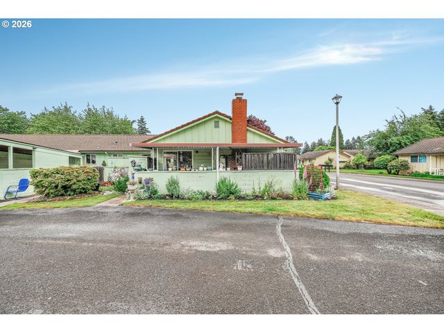12295 Se MAIN St, Portland, OR 97233