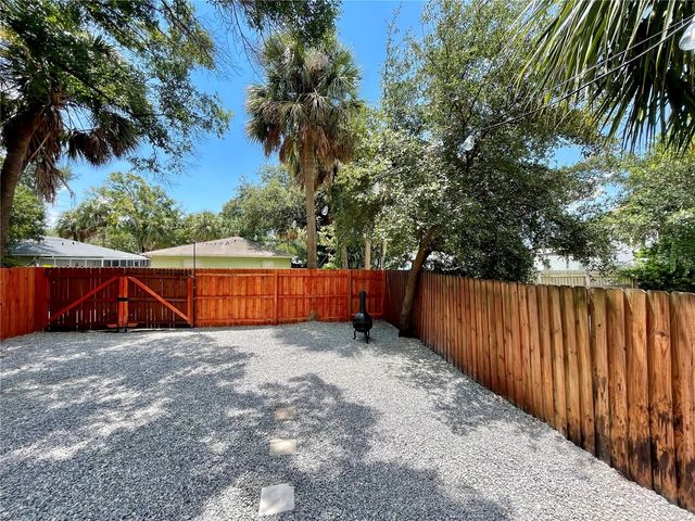 1106 W LA SALLE STREET, Tampa, FL 33607