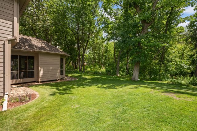 4824 Whispering Court, Eagan, MN 55122