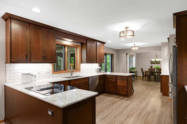 4824 Whispering Court, Eagan, MN 55122
