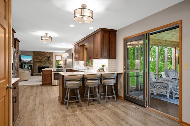 4824 Whispering Court, Eagan, MN 55122