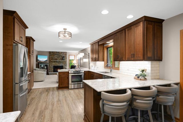 4824 Whispering Court, Eagan, MN 55122