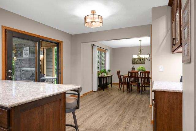 4824 Whispering Court, Eagan, MN 55122