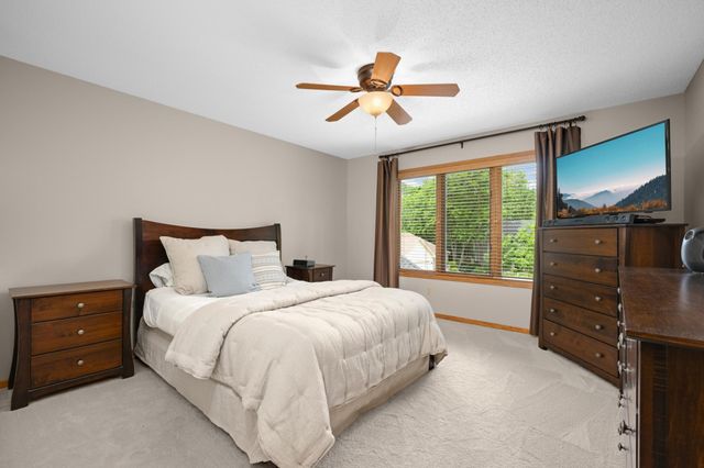 4824 Whispering Court, Eagan, MN 55122