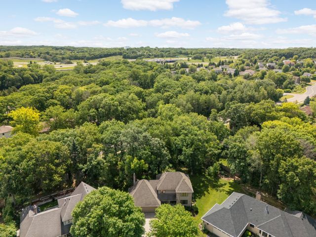 4824 Whispering Court, Eagan, MN 55122