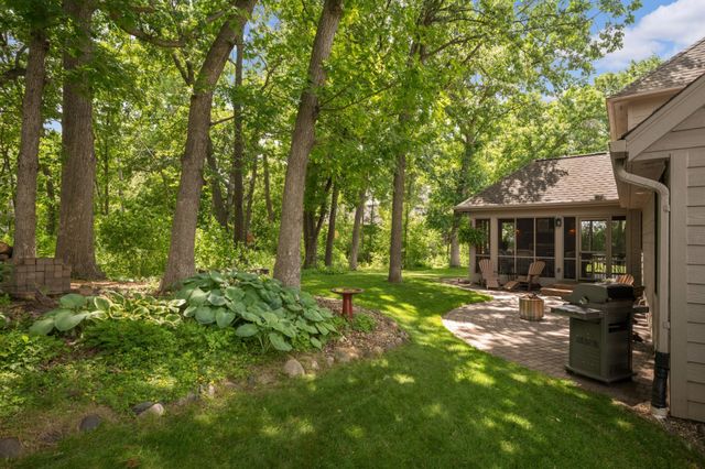 4824 Whispering Court, Eagan, MN 55122