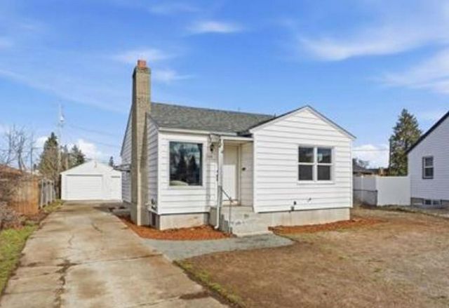 2104 W Mansfield Ct, Spokane, WA 99205