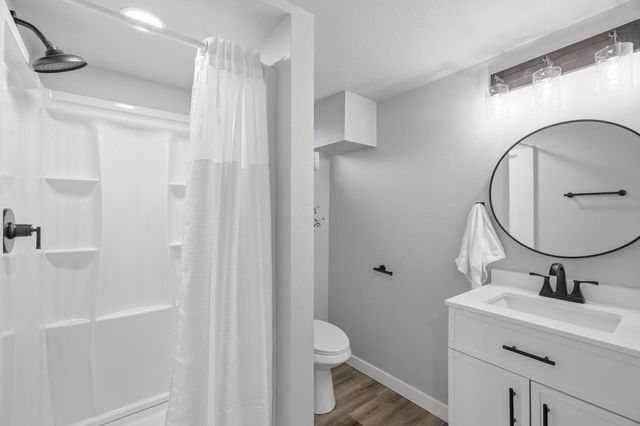 2104 W Mansfield Ct, Spokane, WA 99205