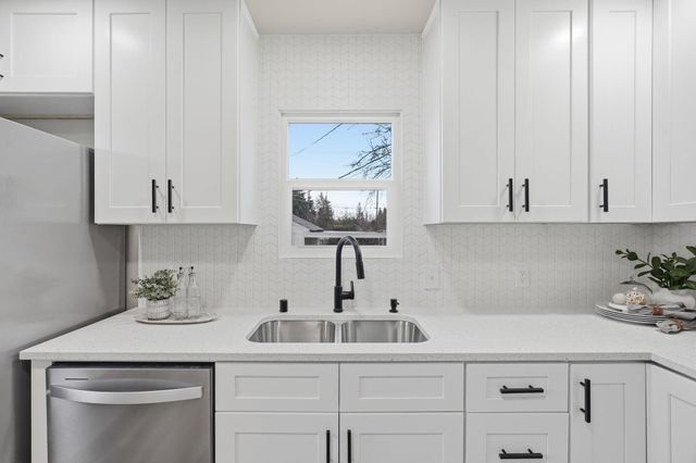 2104 W Mansfield Ct, Spokane, WA 99205