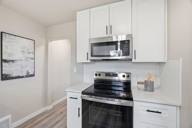 2104 W Mansfield Ct, Spokane, WA 99205