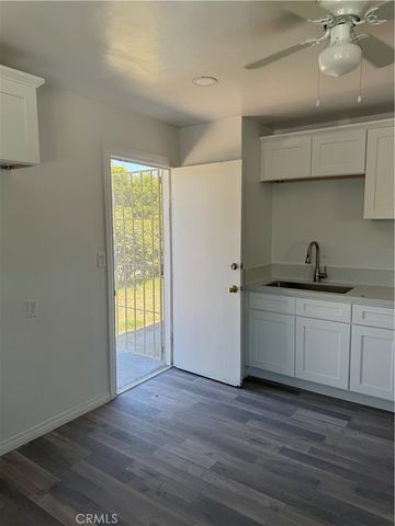 1124 Ramona Avenue, San Bernardino, CA 92411