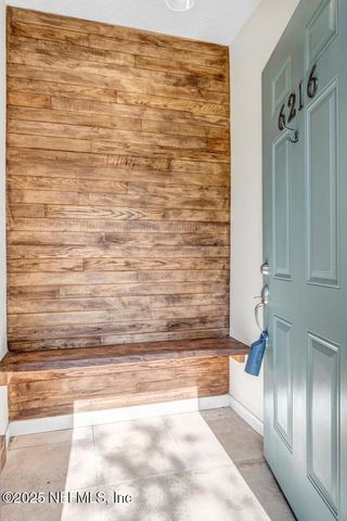 6216 E FORDHAM Circle, Jacksonville, FL 32217