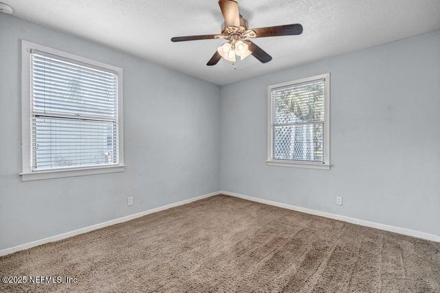 6216 E FORDHAM Circle, Jacksonville, FL 32217