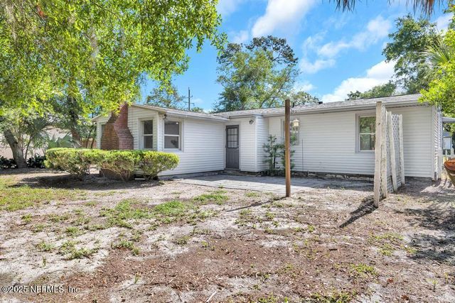 6216 E FORDHAM Circle, Jacksonville, FL 32217