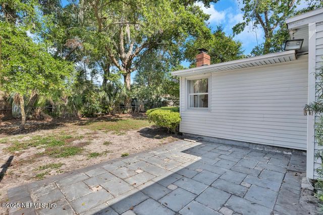 6216 E FORDHAM Circle, Jacksonville, FL 32217