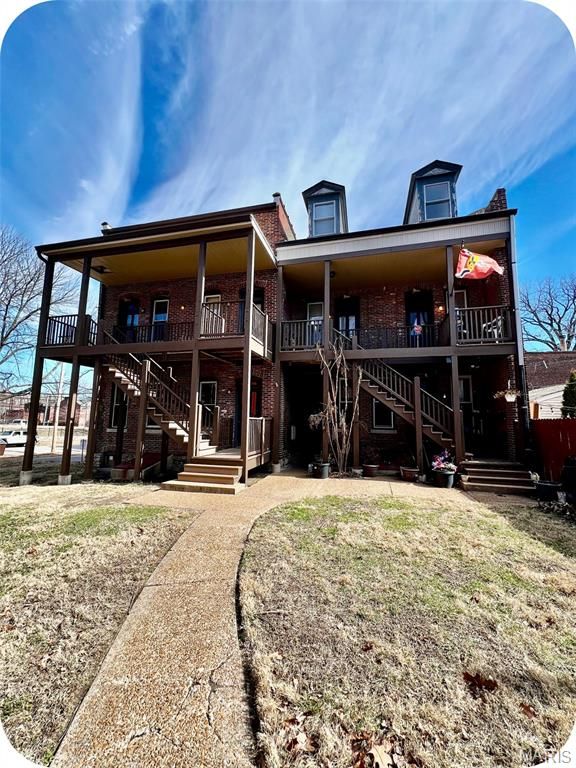 2304 S 10th Street R, St Louis, MO 63104